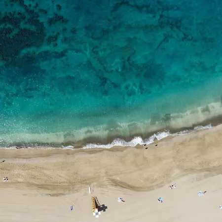 Home2book Modern Seaview & Pool, Americas Lägenhet *