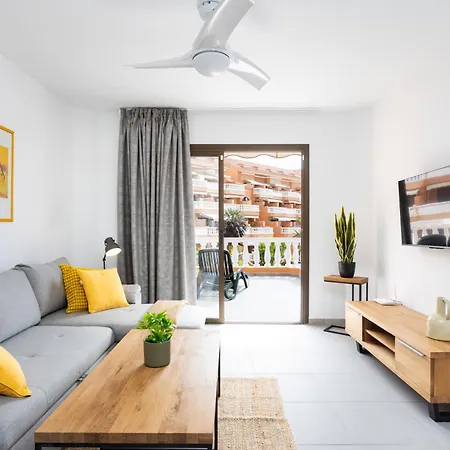 Home2book Modern Seaview & Pool, Americas