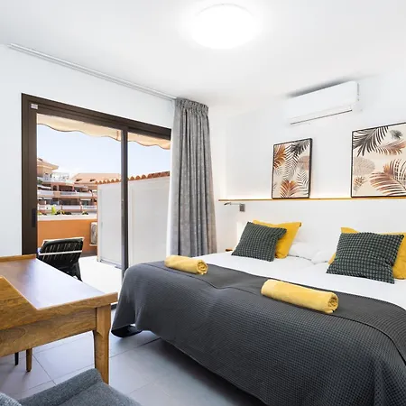 Home2book Modern Seaview & Pool, Americas *