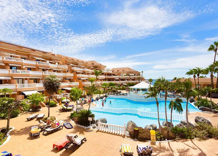 Home2book Modern Seaview & Pool, Americas *