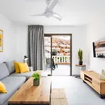 Home2book Modern Seaview & Pool, Americas