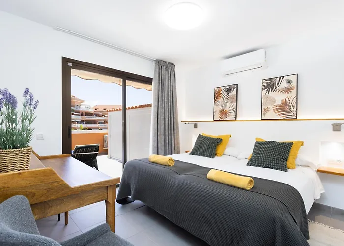 Home2book Modern Seaview & Pool, Americas *